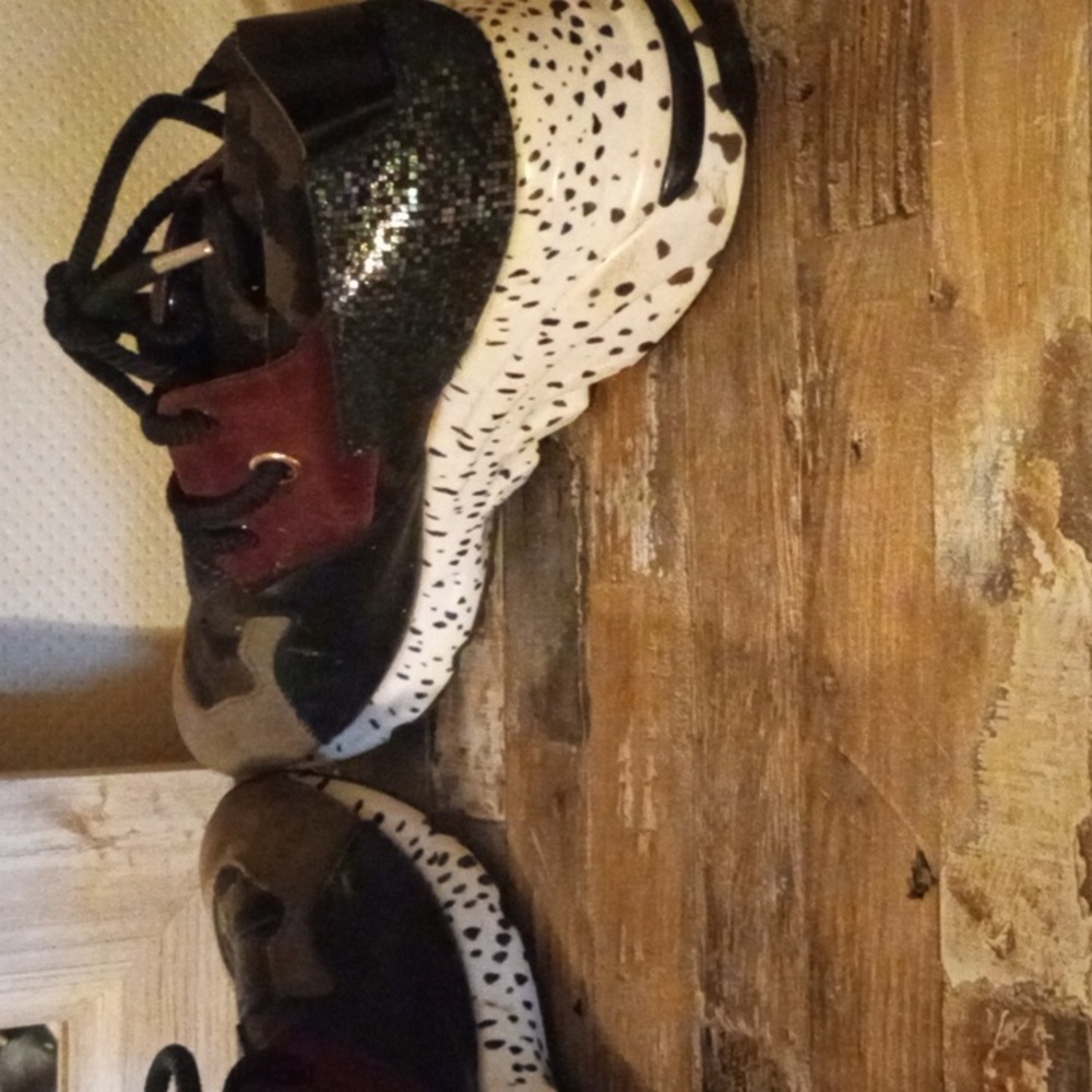 Steve Madden tennis shoes